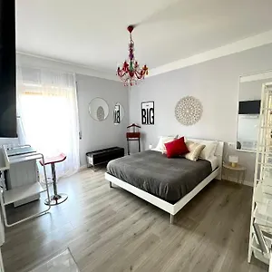 Matilda House Trastevere 8 Posti Letto , Roma Italia